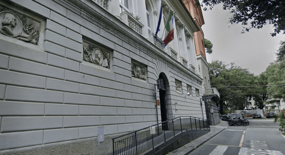 Donna arrestata davanti al Tribunale per i Minorenni per aver aggredito una carabiniera, disposto l'obbligo di firma