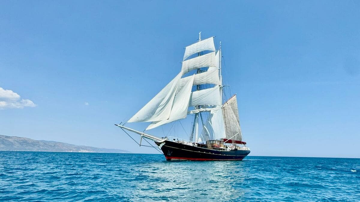 A bordo di Nave Italia per crescere insieme con "Siamo tutti sulla stessa barca"