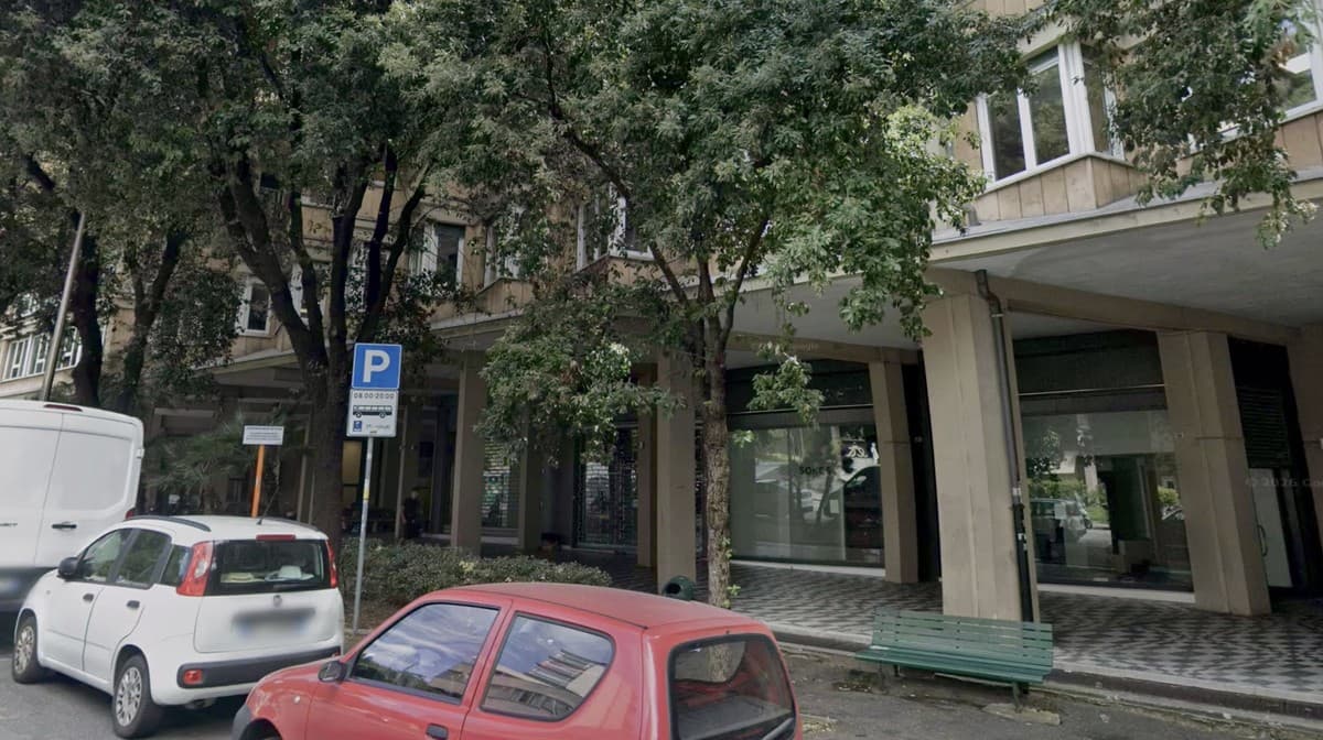 Piccapietra, eppur si muove: arriva un nuovo ristorante etnico nelle vetrine da tempo dismesse di ‘Must Music’
