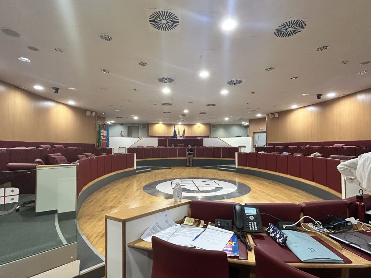 Consiglio regionale, aria condizionata in tilt: seduta sospesa per un’ora 