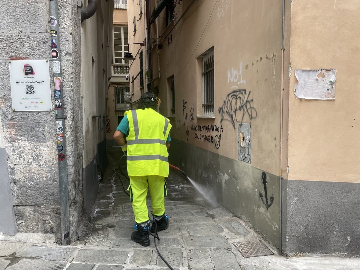 Decoro e sicurezza, in Centro Storico la terza giornata della cura: "Serve una strategia integrata, non bastano ricette uniche"