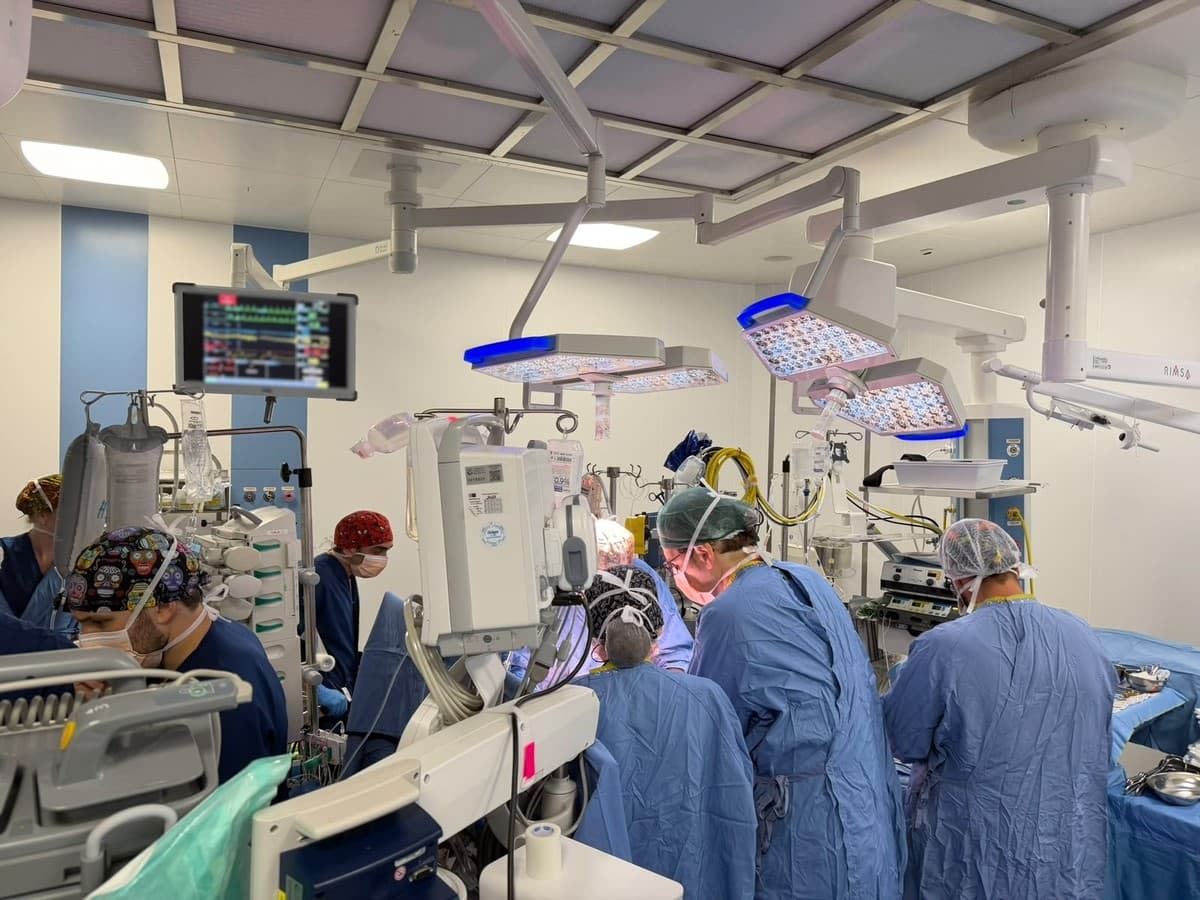 San Martino, primo prelievo di cuore e polmoni da donatore a cuore fermo: “Traguardo storico per la Liguria”