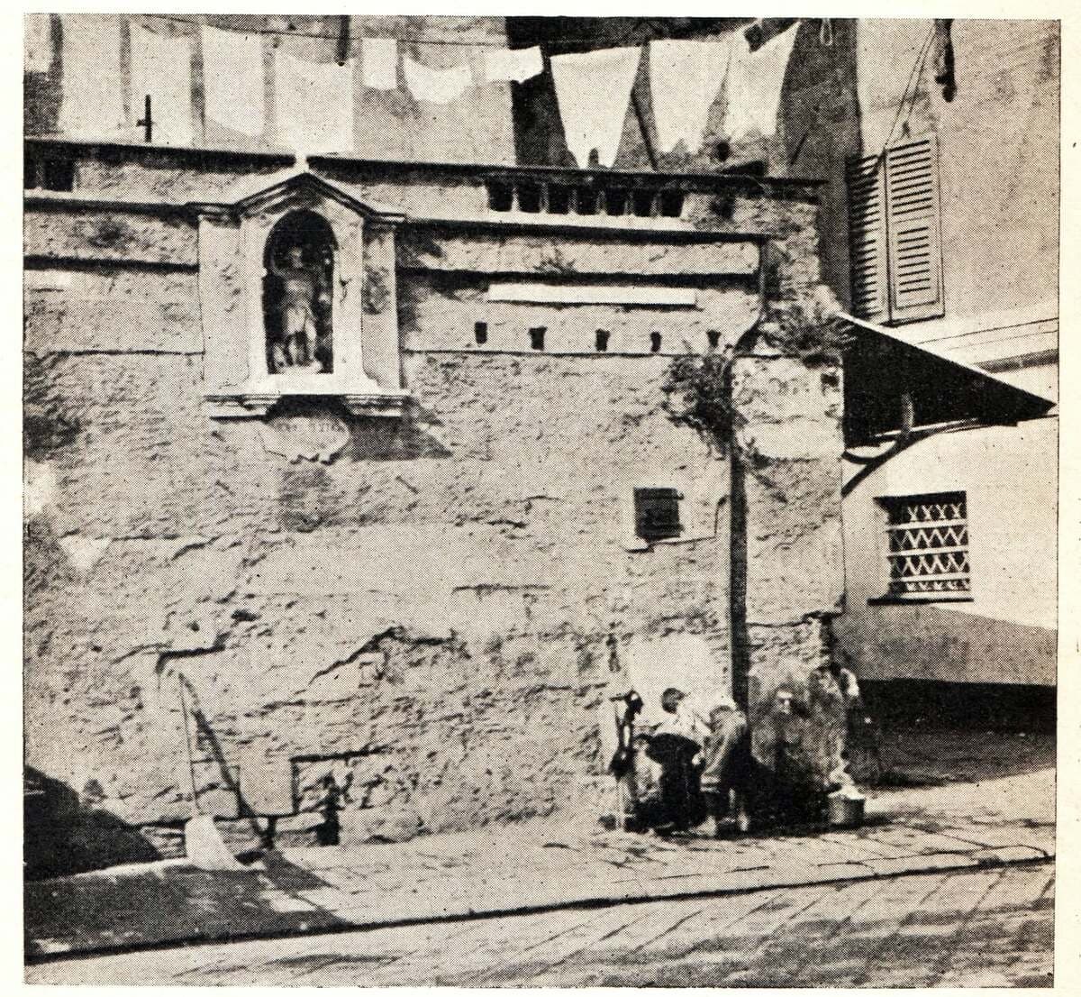 Meraviglie e leggende di Genova -  Il castello dell’acqua del Molo