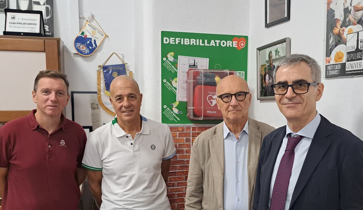 Un defibrillatore alla Cucina popolare: “Spazi più sicuri per i nostri ospiti fragili”