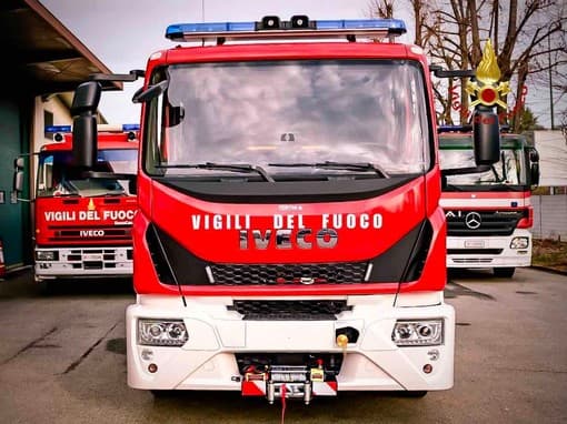 Foce, maxi perdita d’acqua allaga piazza Tommaseo: intervento in corso sulla rete idrica