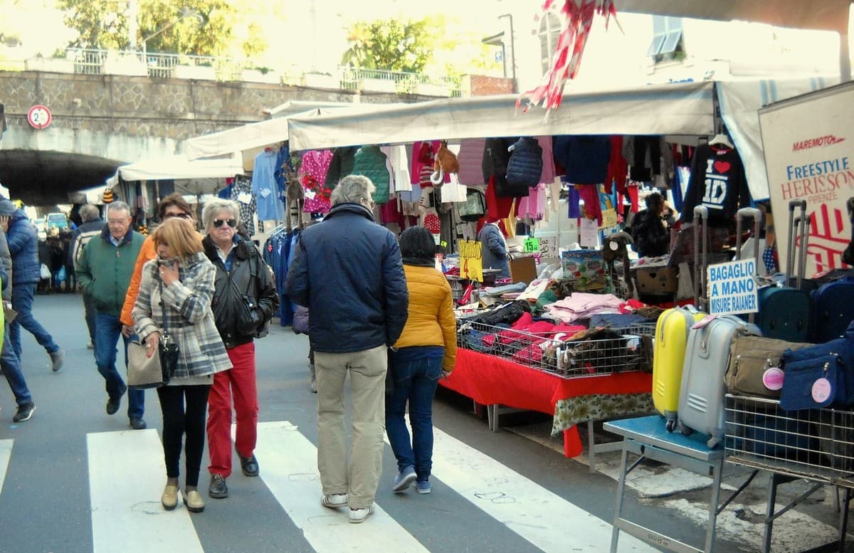 Sampierdarena, 70 banchi per le strade: domenica torna la Fiera dei Santi Cosma e Damiano