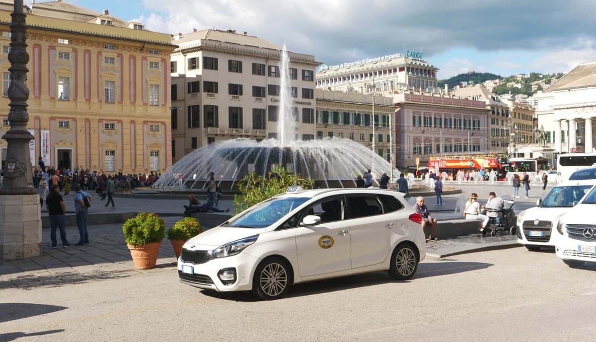 Taxi, confronto tra Comune e sindacati: la “seconda guida” sarà legata al reale fabbisogno della città