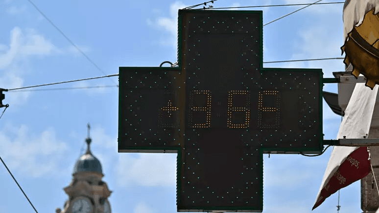 Ondata di calore, doppio bollino rosso a Genova. Le disposizioni del Coc