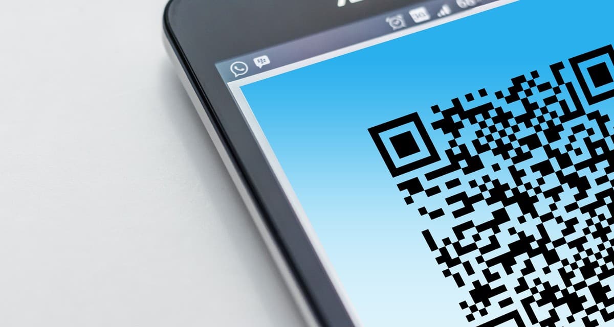 Inquadra un QrCode, ma era una truffa: svuotato il conto corrente di un 70enne. È il primo caso segnalato in Liguria
