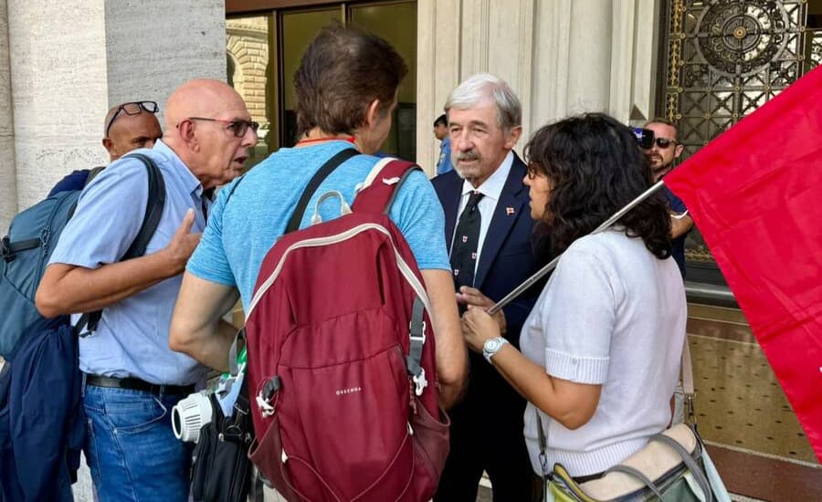 Vertenza Ericsson, il presidente Bucci incontra i lavoratori e convoca i sindacati per giovedì 17 settembre