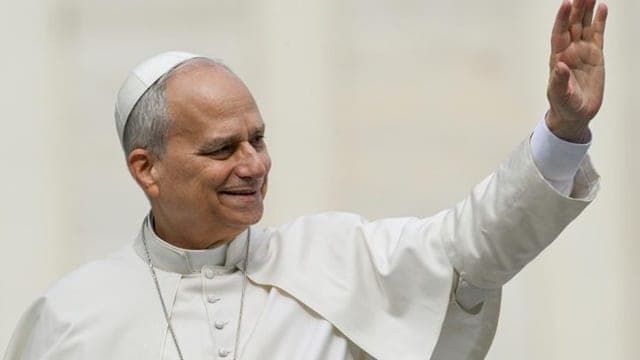 Papa Leone XIV in Africa: "Dio non sta coi prepotenti". E Trump rincara la dose contro il Pontefice