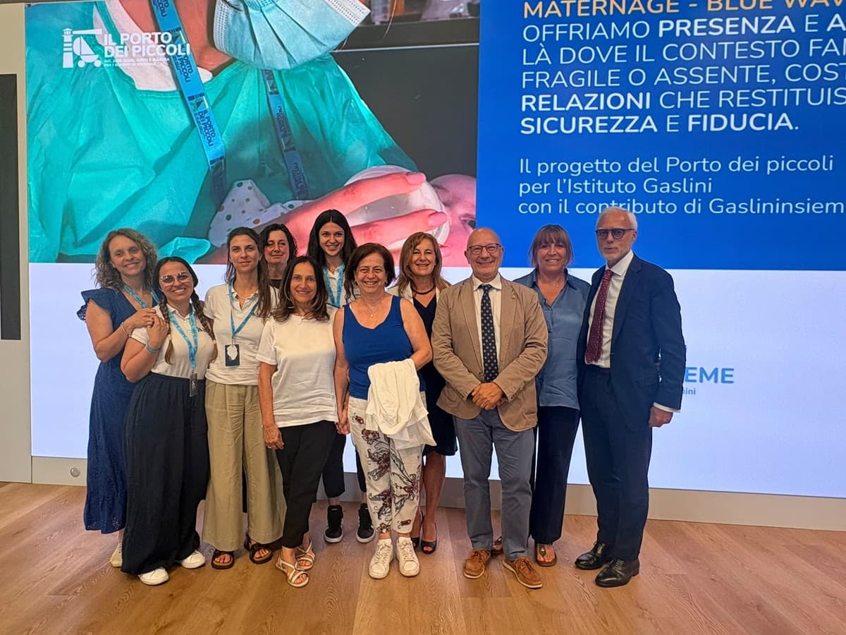 Al Gaslini cure e pet therapy: oltre 10mila bambini coinvolti nei progetti del Porto dei piccoli