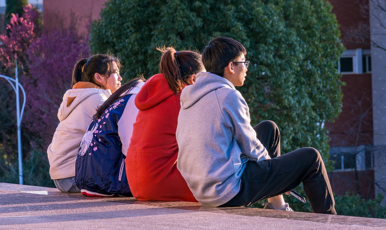 Gen Z - Il mondo dei giovani - Genova e la paura di uscire: quando la sicurezza diventa la priorità