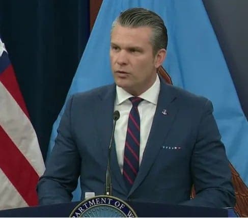Il segretario alla Difesa americano Hegseth: "Non sarà una guerra senza fine, ma l'obiettivo è distruggere l'arsenale iraniano"
