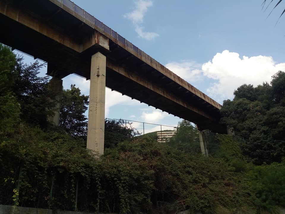 Ca’ Nuova, servono monitoraggi sia per il ‘Ponte Blu’ che per il ponte di via De Sanctis: strutture fatiscenti