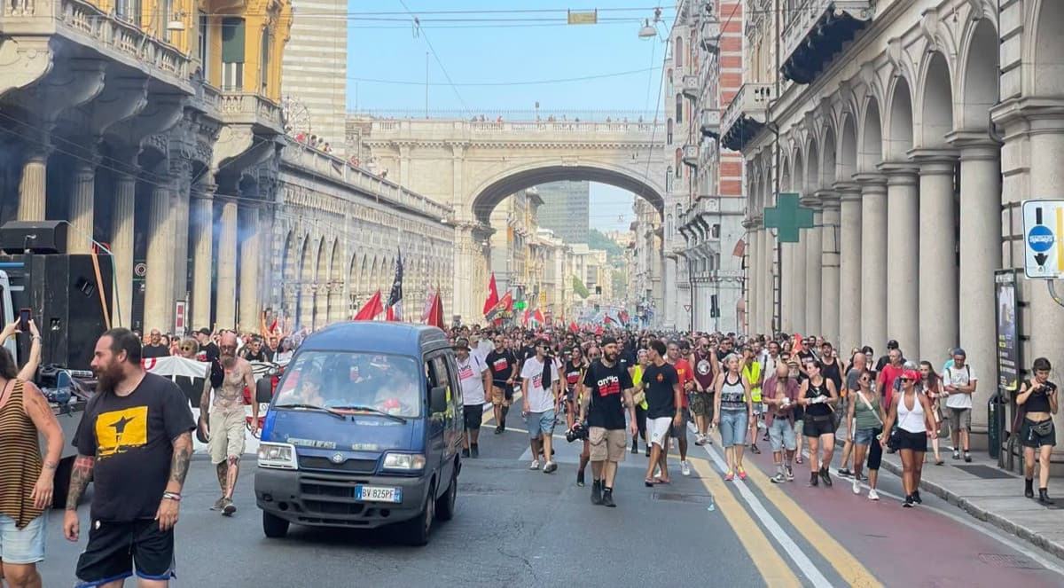 Sabato di manifestazioni, salta il ritrovo in De Ferrari: il Movimento 17 ottobre cambia i piani, alta l'attenzione per l'ordine pubblico