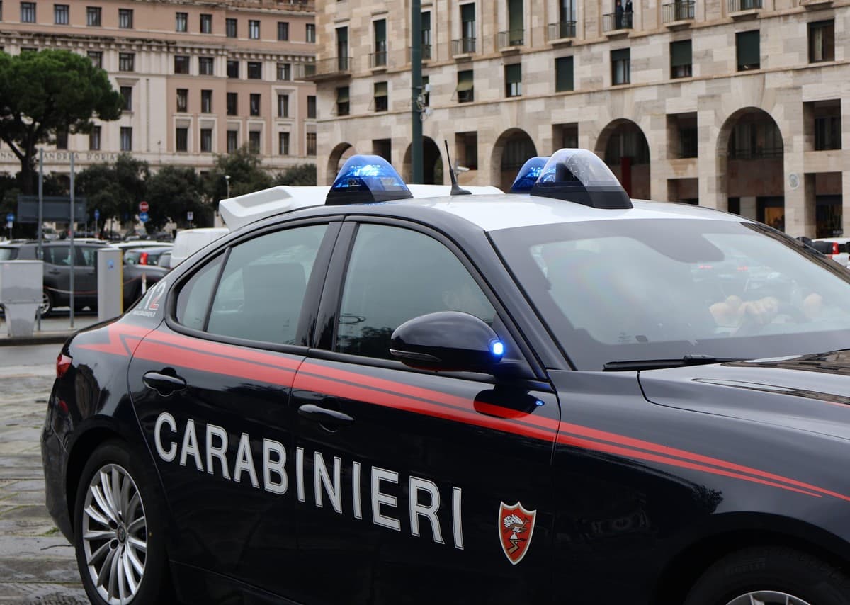 Presunti abusi su una bimba di due anni, indagato il padre 44enne