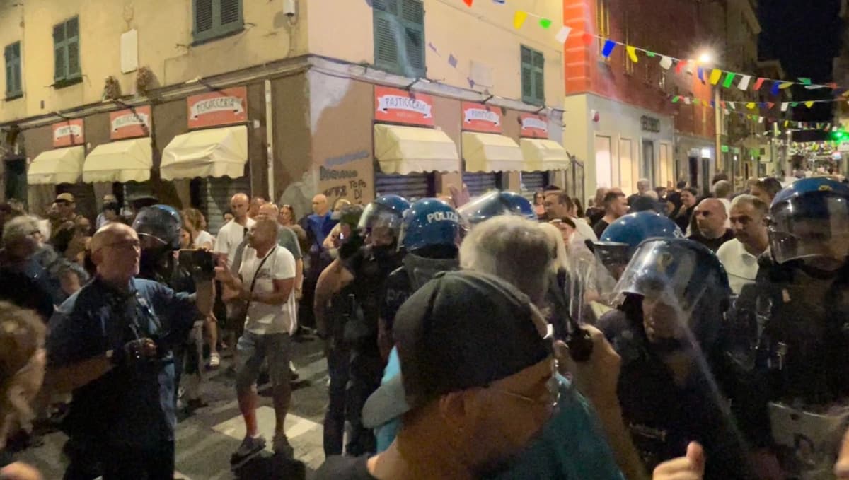 Sestri Ponente, Bucci: "Non c'è giustificazione per ogni atto di violenza: va sempre condannata" 