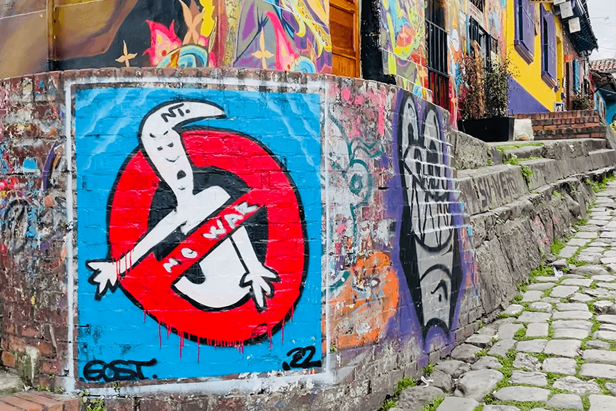 Paura di viaggiare? Tra conflitti dichiarati e guerre dimenticate, il mondo sembra più instabile. Ma oggi è davvero più pericoloso partire?