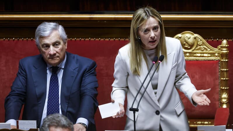 Legge elettorale, tensioni post-voto sulle preferenze. Opposizioni in pressing: «Meloni deve dimettersi». Tajani e Ciriani: «Il governo continua»