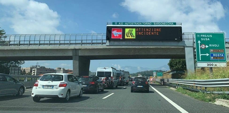 Tragico incidente sulla A32, due genovesi morti e un 20enne ferito
