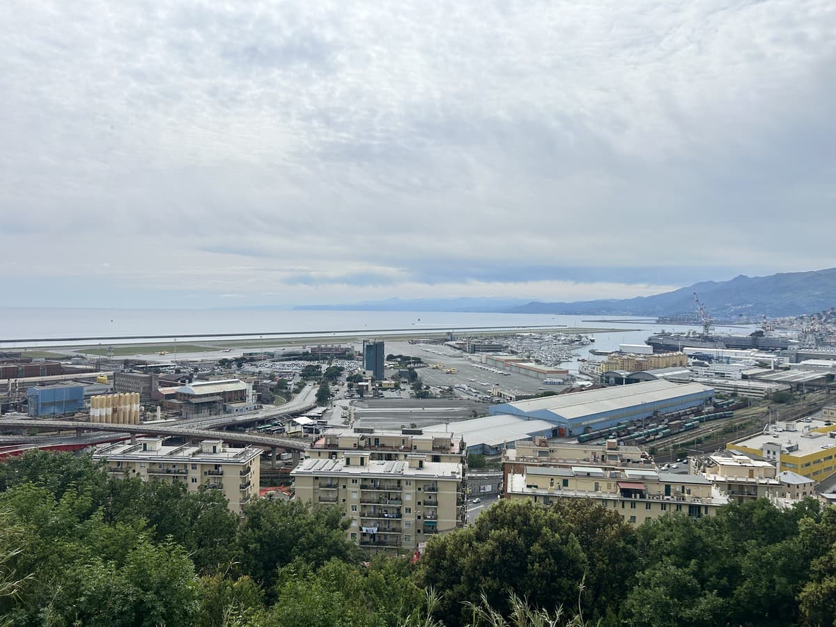Tagli Amt, MobìGe attacca: “Si salvano i conti, ma il trasporto pubblico rischia di morire”