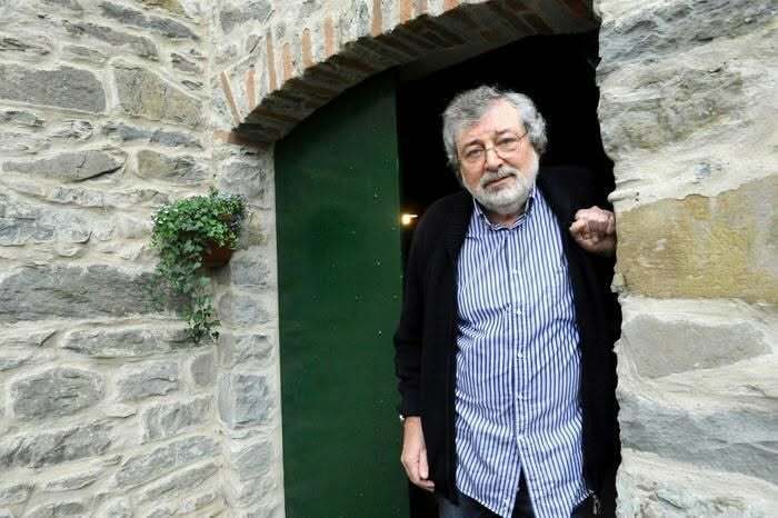 "Calde le pere", l'ultimo romanzo di Francesco Guccini: l'opera postuma in uscita a settembre