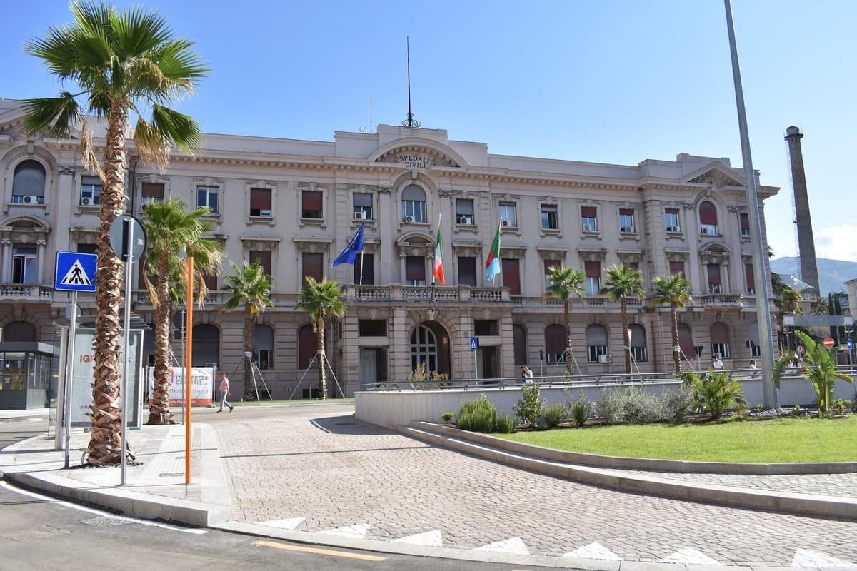 Paziente muore durante un intervento ortopedico: ora il pm chiede il processo per il primario