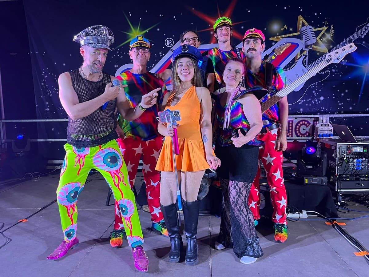 JEM, un’estate da protagonisti: successo e riconoscimenti per la live party band genovese