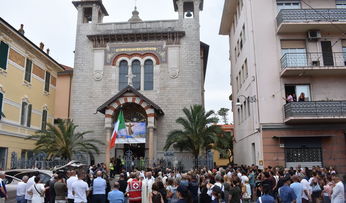 Bea ora può riposare, ma l’inchiesta continua: ad ottobre la voce delle sorelle nell’incidente probatorio