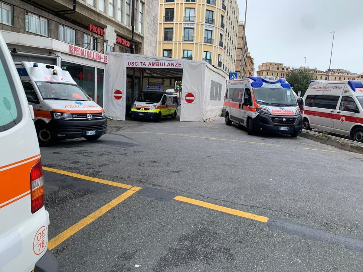 Aggressioni al Galliera, la protesta della UIL FP: "Basta Far West nei pronto soccorso, le istituzioni intervengano"