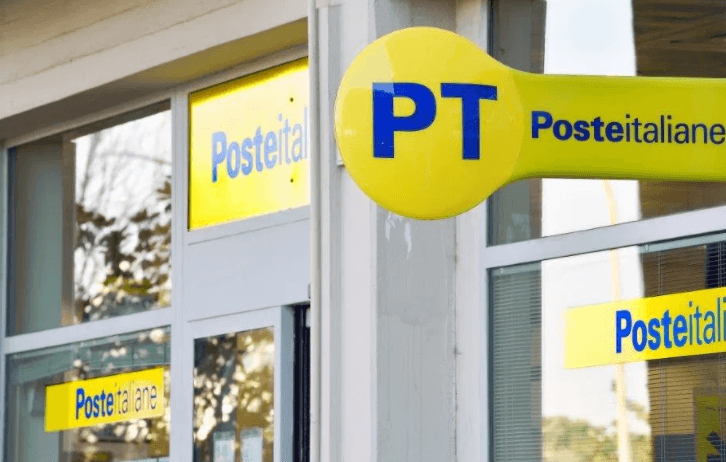 Sestri Ponente, rapina l’ufficio postale e fugge rubando un taxi
