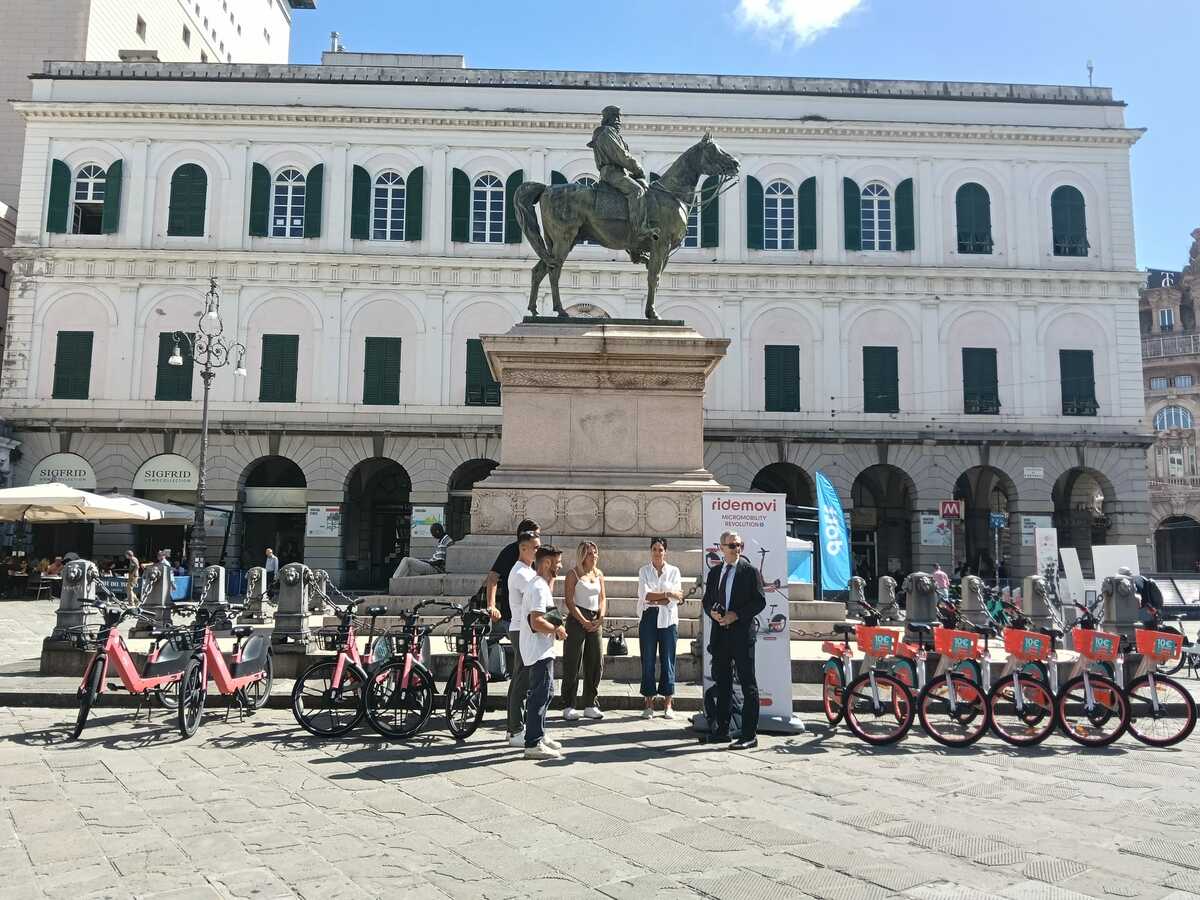 L'assessore Robotti in visita al "Villaggio dello Sharing" per la Settimana Europea della Mobilità
