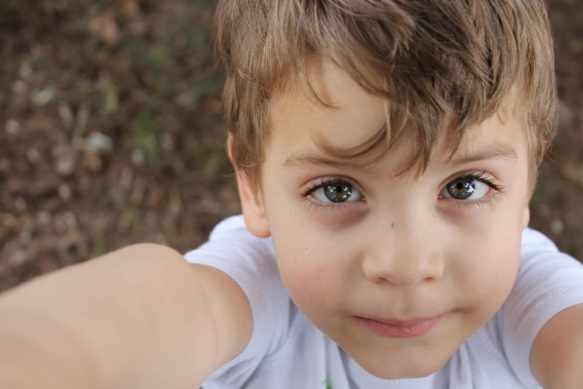 Materasso per bambini pediatra: cosa dicono i dati su sonno, ormoni e crescita