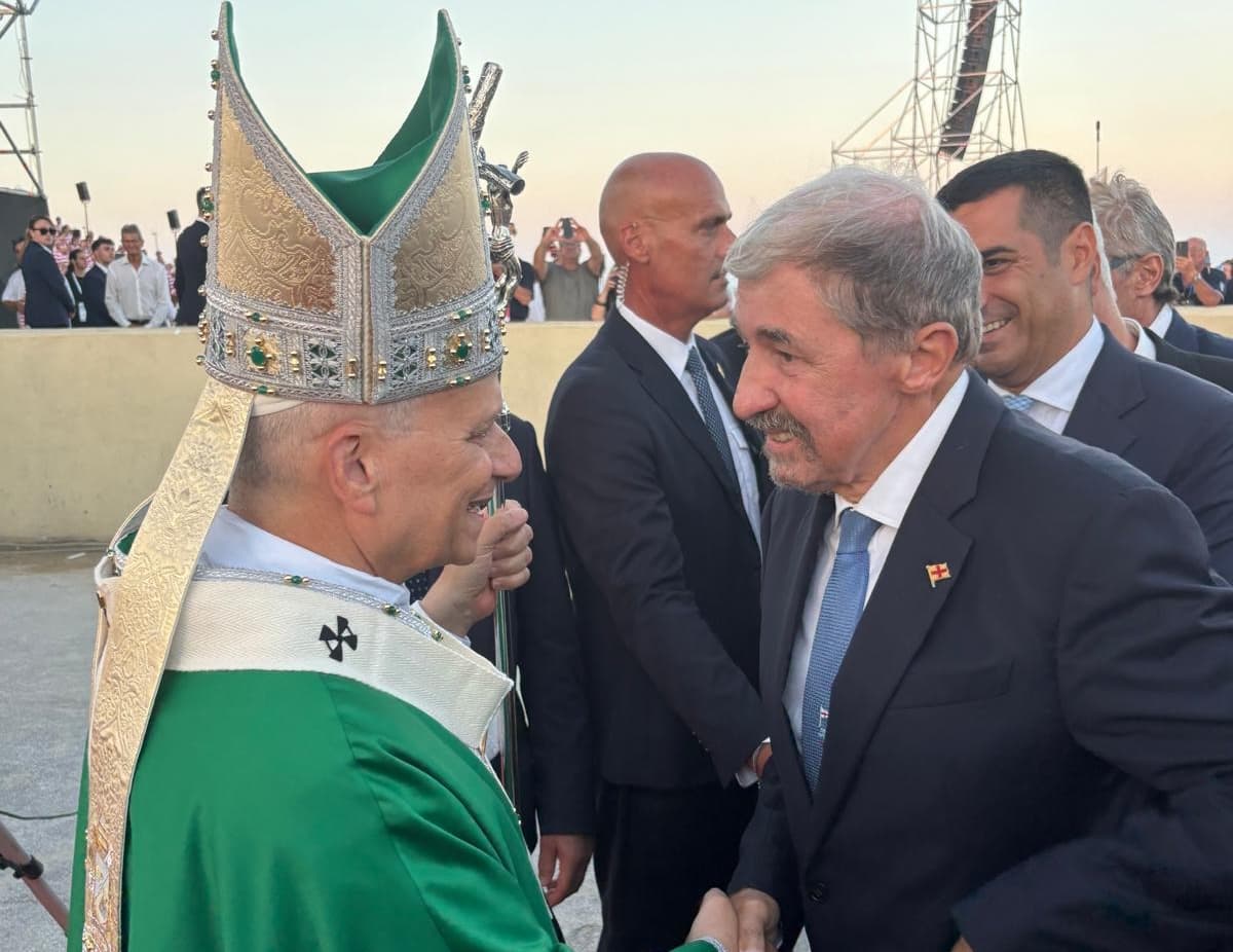Rimini, il presidente Bucci ha incontrato Papa Leone XIV: "Lo aspettiamo nella nostra Liguria"