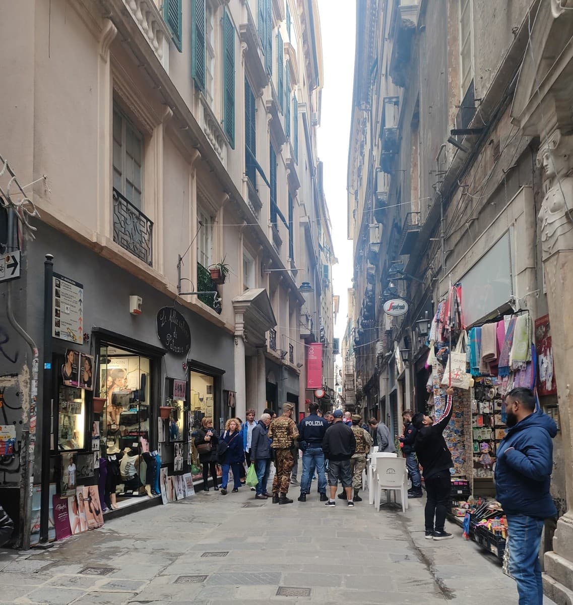 Angeli del Centro Storico: "Sicurezza e welfare devono andare insieme". Il gruppo di commercianti e residenti rilancia le richieste per il quartiere