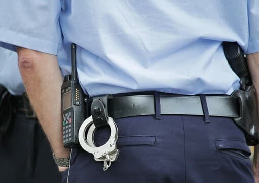 San Martino, detenuto piantonato aggredisce poliziotto penitenziario