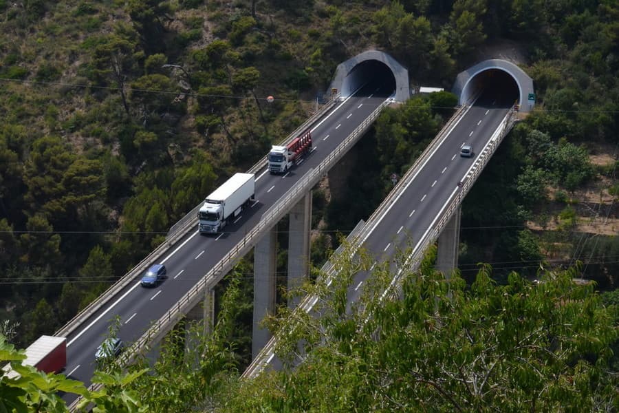 A7 Serravalle-Genova, al via dal 15 settembre i cantieri sul nodo di Busalla: scattano le rampe alternative