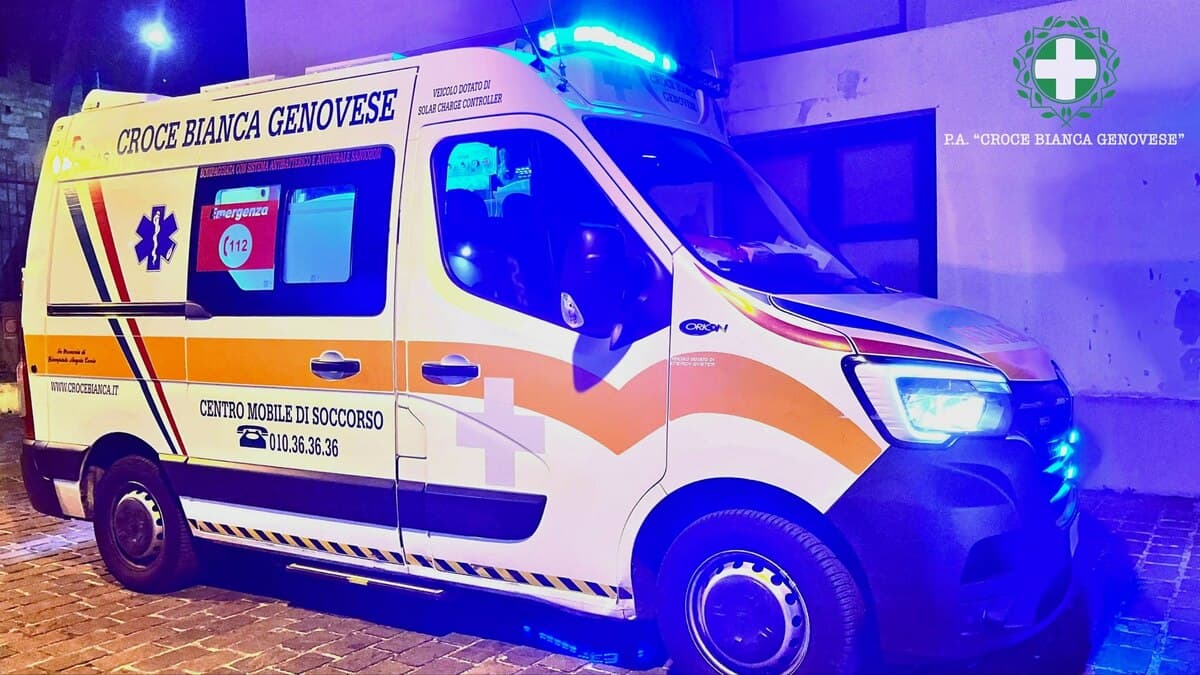 Notte di follia alla Commenda: 29enne attraversa il falò e si ustiona, uomo tenta di bloccare i soccorsi