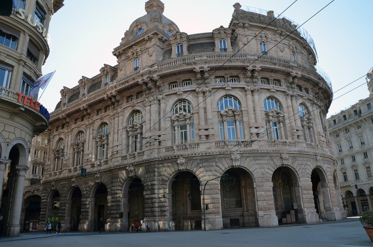 Riapre a Palazzo della Borsa la mostra "Il futuro di ieri" tra mappe storiche, spazio e Digital Twin