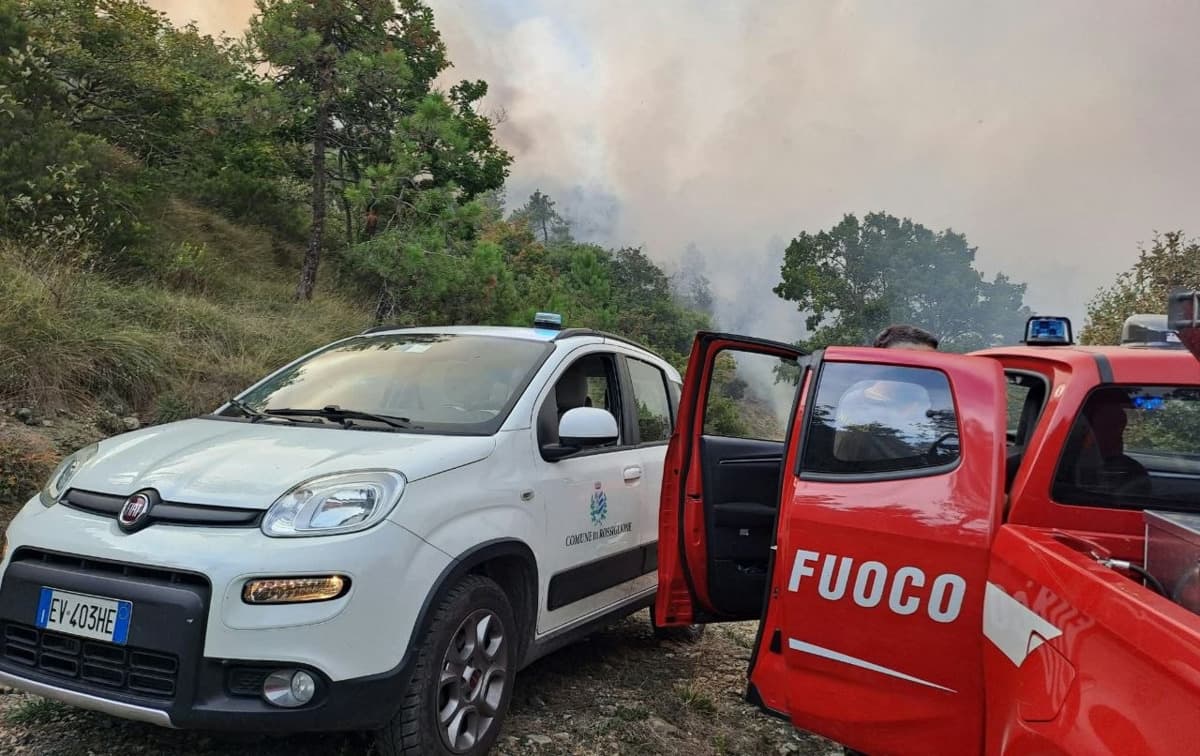 Incendi, nuovo rogo a Rossiglione: sotto controllo quello di Pra’