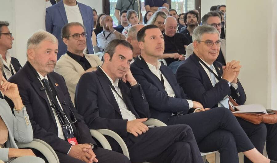 Nuovi ospedali in Liguria, Bucci e Giampedrone rilanciano il partenariato pubblico-privato: "La gestione sanitaria resta pubblica"
