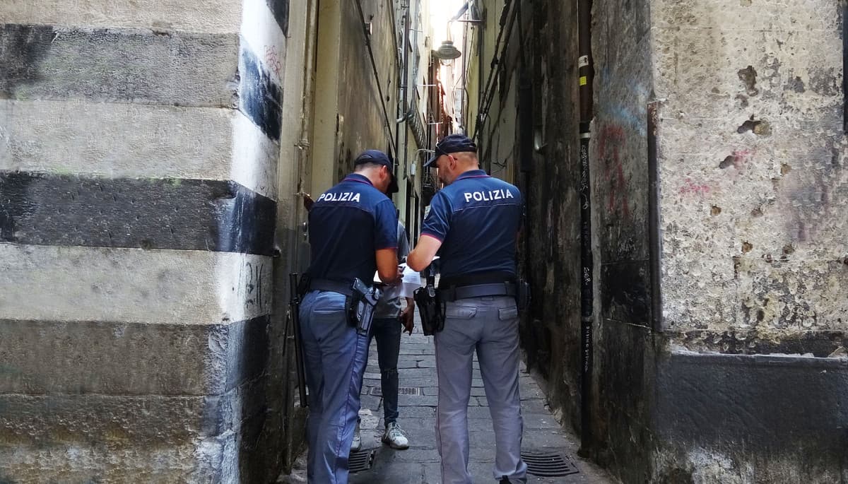 Movida e controlli, sospese attività commerciali nel levante e blitz notturni tra centro e Sampierdarena