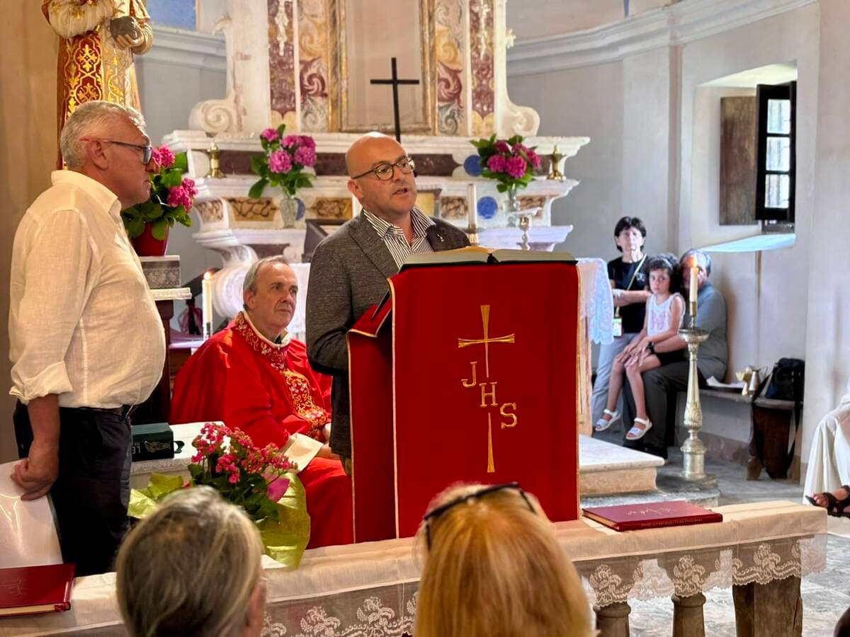 L'assessore Piana alla riapertura della Chiesa di Santo Stefano a Fontanarossa di Gorreto