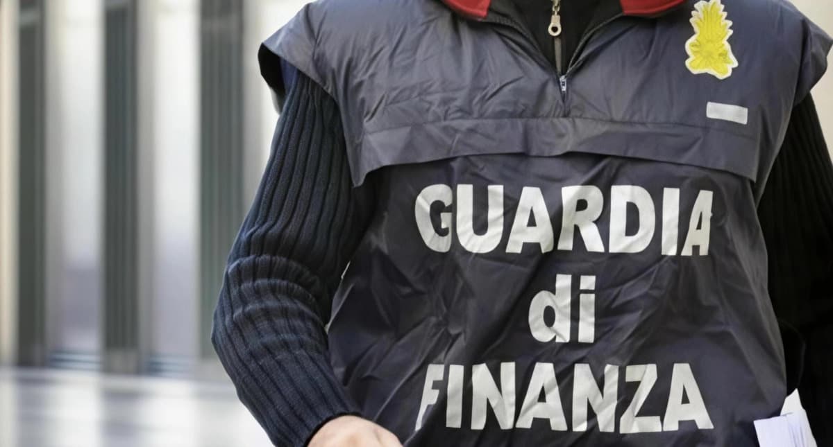 Maxi blitz antidroga, smantellata organizzazione che riforniva di sostanze stupefacenti il Nord Italia