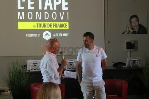 CICLISMO / Vincenzo Nibali accende l'entusiasmo: presentata ufficialmente L'Étape Mondovì by Tour de France (Foto e Video)