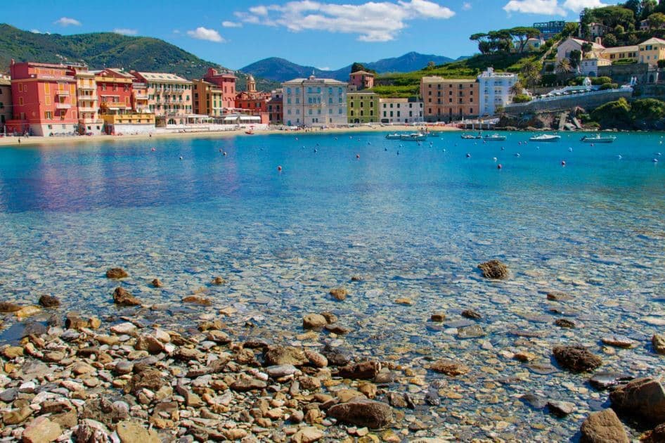 Sestri Levante, la solidarietà va in spiaggia: ai Bagni Liguria iniziative per “La Luce di un gesto”