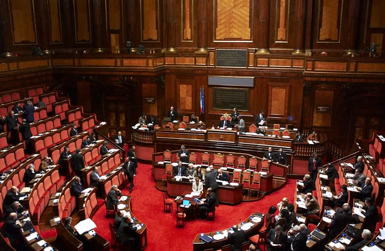 "Prodotti a latte crudo: Parlamento e Governo non possono più restare fermi": in Senato l'iniziativa che chiede lo sblocco dell'obbligo di etichettatura