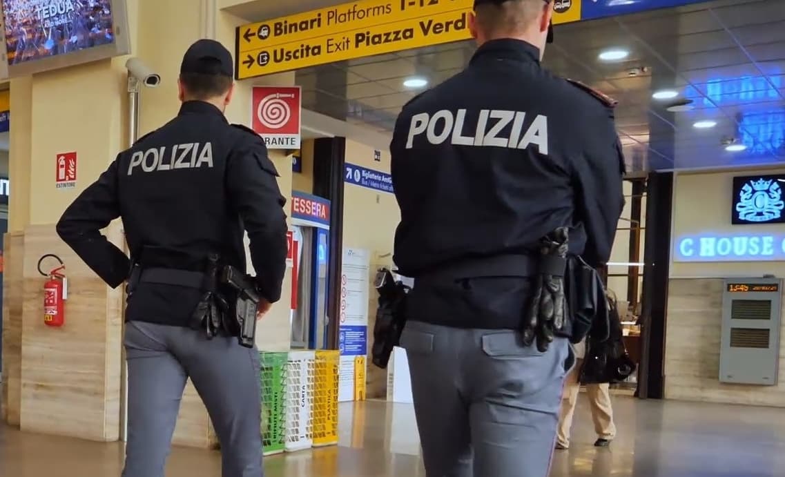 Stazioni sicure, controlli "ad alta visibilità" della Polfer a Brignole: oltre 500 identificati e controlli con i cinofili