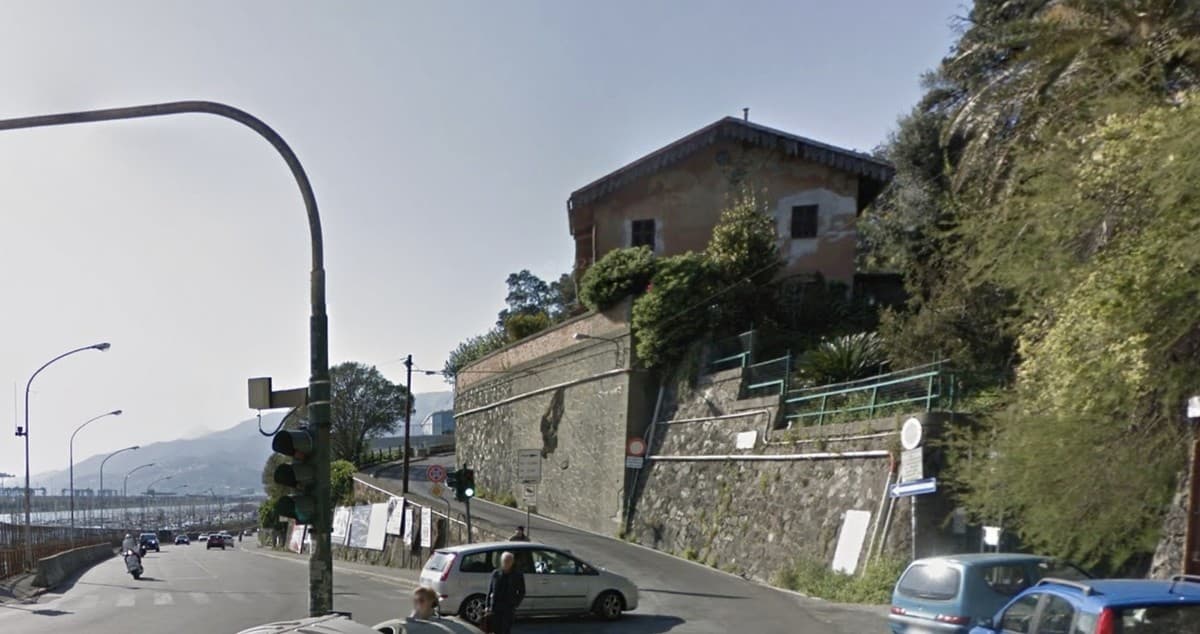 Pegli, cambia il percorso della linea Amt 190: deviazione per i lavori in via Caldesi